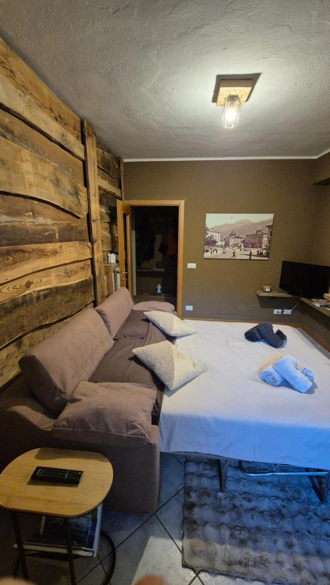 Typical Apartment In Valtellina Sondrio Exterior foto